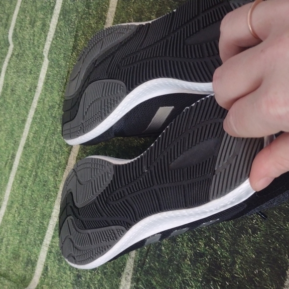 ADIDAS edge luxe 4 black white shoes size 6 - Picture 3 of 6